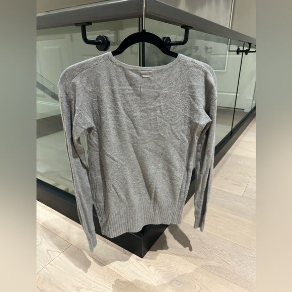 BENCH sweater - Picture 4 of 5